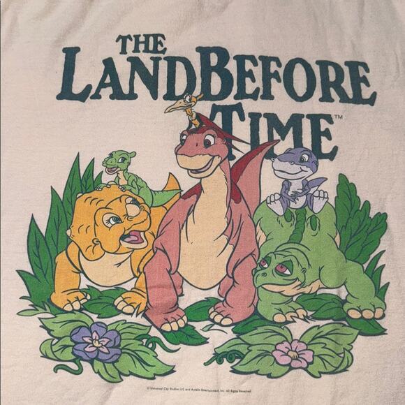 Tultex Universal City Studios women’s size large The Land Before Time t-shirt - Picture 9 of 11